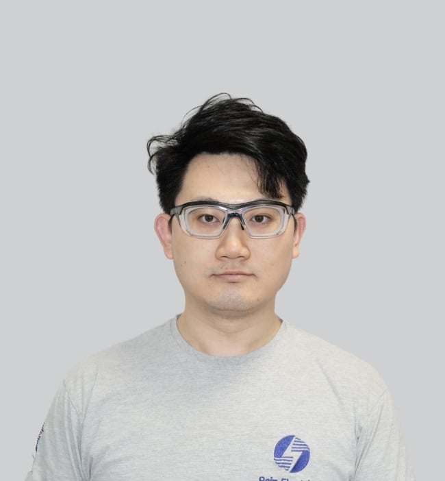 Shirui Zeng